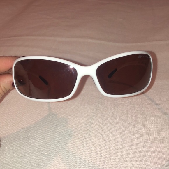 sunglass hut polarized sunglasses